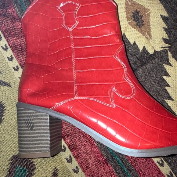 Red Western Ankle Boots - Picture 3 of 5